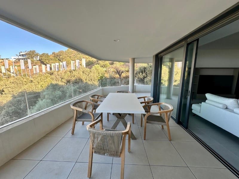 3 soverom Leilighet til leie i Marbella med svømmebasseng garasje - € 4 000 (Ref: 9571450)