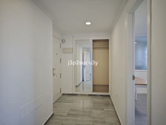 3 sovrum Lägenhet att hyra i San Pedro de Alcantara, Marbella med pool garage - 2 200 € (Ref: 9571452)