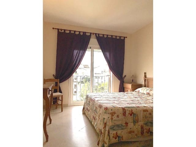 2 soveværelse Lejlighed til leje i Costalita, Estepona med swimmingpool garage - € 2.000 (Ref: 9571457)