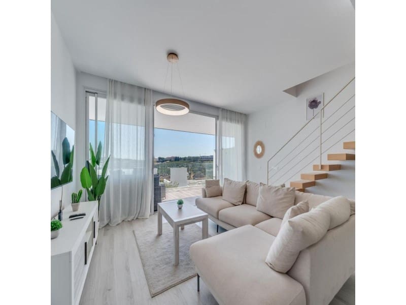 3 sovrum Semi-fristående Villa att hyra i New Golden Mile med pool garage - 3 200 € (Ref: 9571459)
