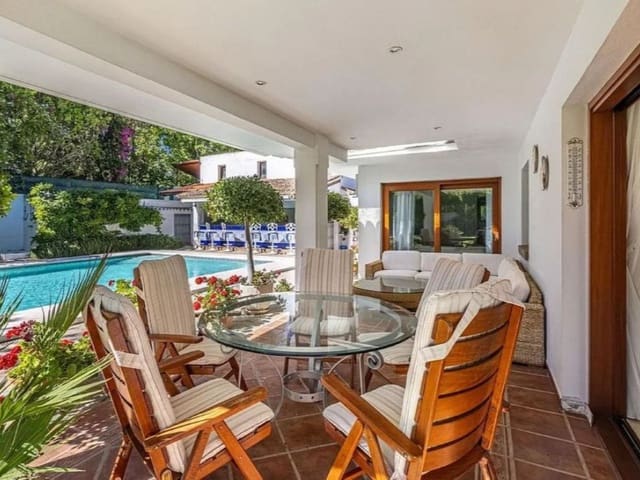 5 makuuhuone Huvila vuokrattavana paikassa Estepona - 7 000 € (Ref: 9571460)