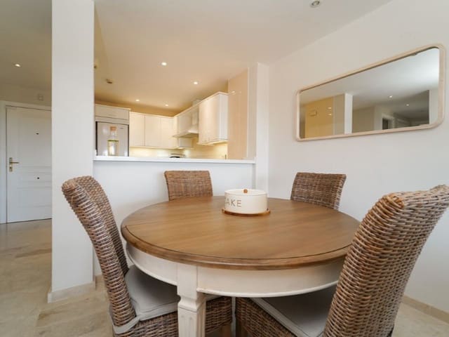 2 bedroom Apartment for rent in Elviria, Marbella with pool garage - € 2,500 (Ref: 9571461)