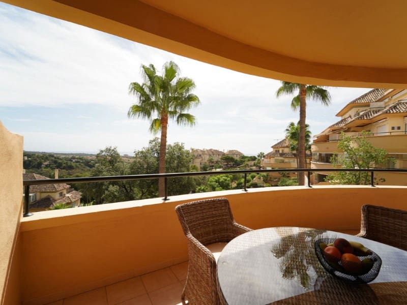 2 bedroom Apartment for rent in Elviria with pool garage - € 2,500 (Ref: 9571461)