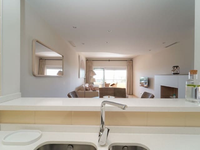 2 bedroom Apartment for rent in Elviria, Marbella with pool garage - € 2,500 (Ref: 9571461)