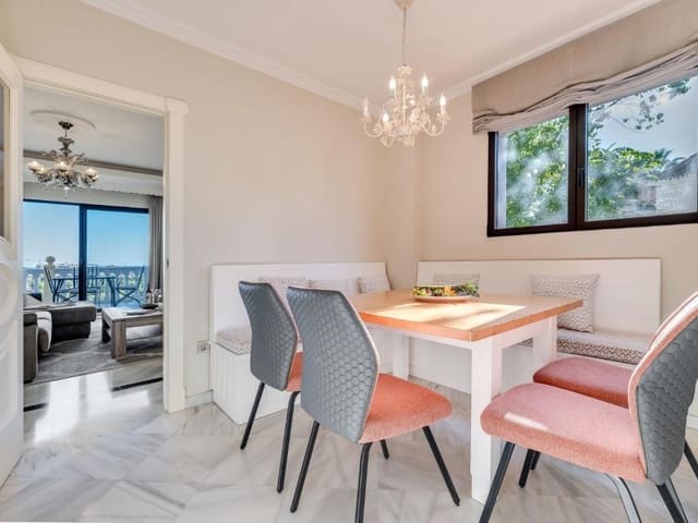 7 sypialnia Willa do wynajęcia w Río Real, Marbella z basenem garażem - 7 900 € (Ref: 9571462)