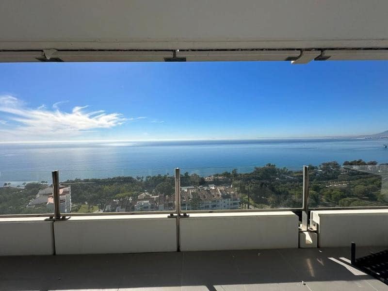 1 quarto Apartamento para arrendar em Rio Real com piscina garagem - 3 000 € (Ref: 9571463)