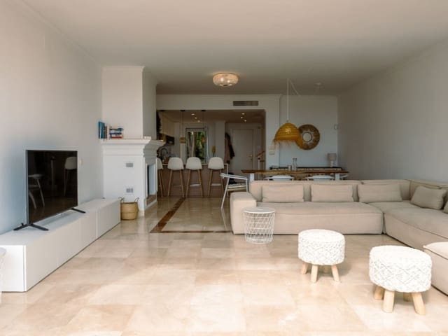 3 sovrum Semi-fristående Villa att hyra i Elviria, Marbella med pool garage - 3 850 € (Ref: 9571464)