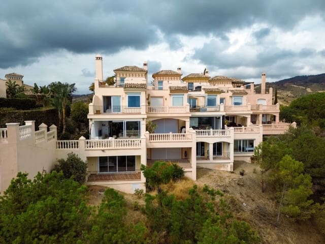 3 sovrum Semi-fristående Villa att hyra i Elviria, Marbella med pool garage - 3 850 € (Ref: 9571464)