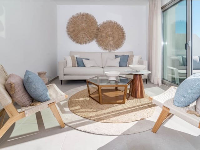 2 sovrum Semi-fristående Villa att hyra i Cancelada, Estepona med pool garage - 2 600 € (Ref: 9571465)