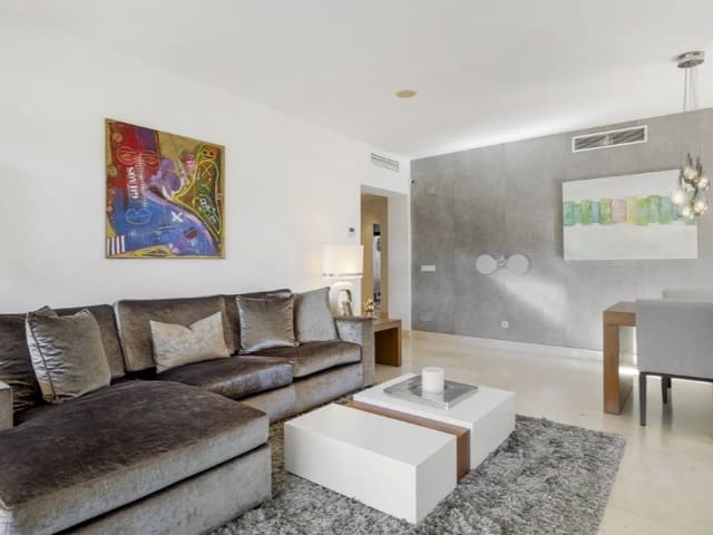 2 quarto Apartamento para venda em Los Arqueros - Puerto del Almendro, Benahavís com piscina - 549 500 € (Ref: 9574898)