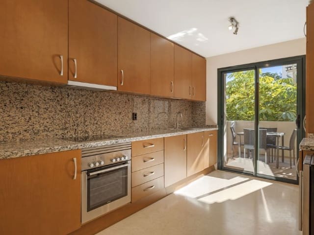 2 quarto Apartamento para venda em Los Arqueros - Puerto del Almendro, Benahavís com piscina - 549 500 € (Ref: 9574898)