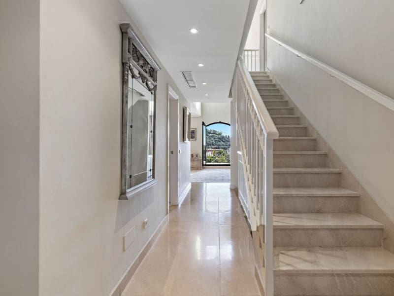 4 Zimmer Villa zu verkaufen in Benahavis mit Pool - 1.050.000 € (Ref: 9574899)