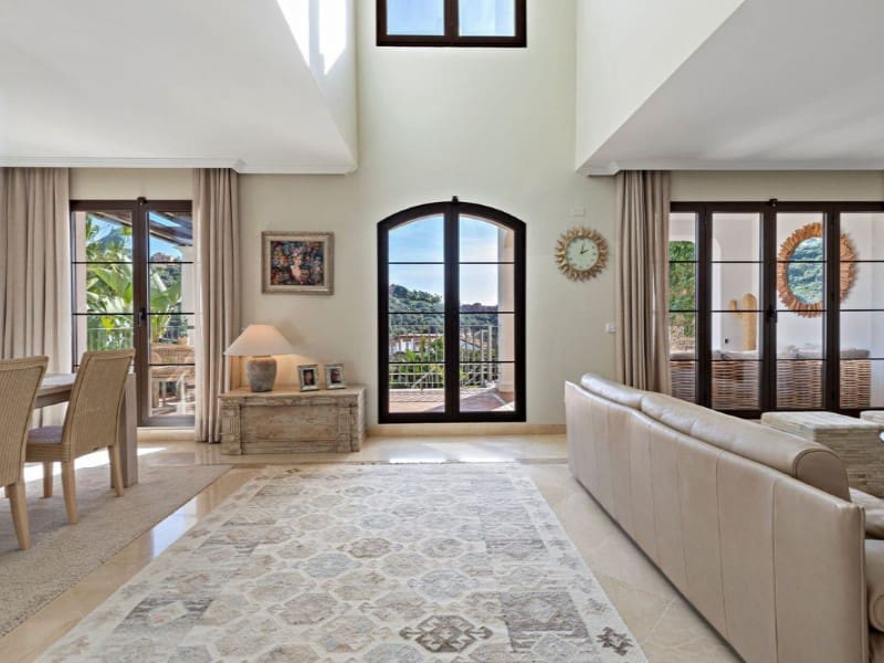 4 Zimmer Villa zu verkaufen in Benahavis mit Pool - 1.050.000 € (Ref: 9574899)