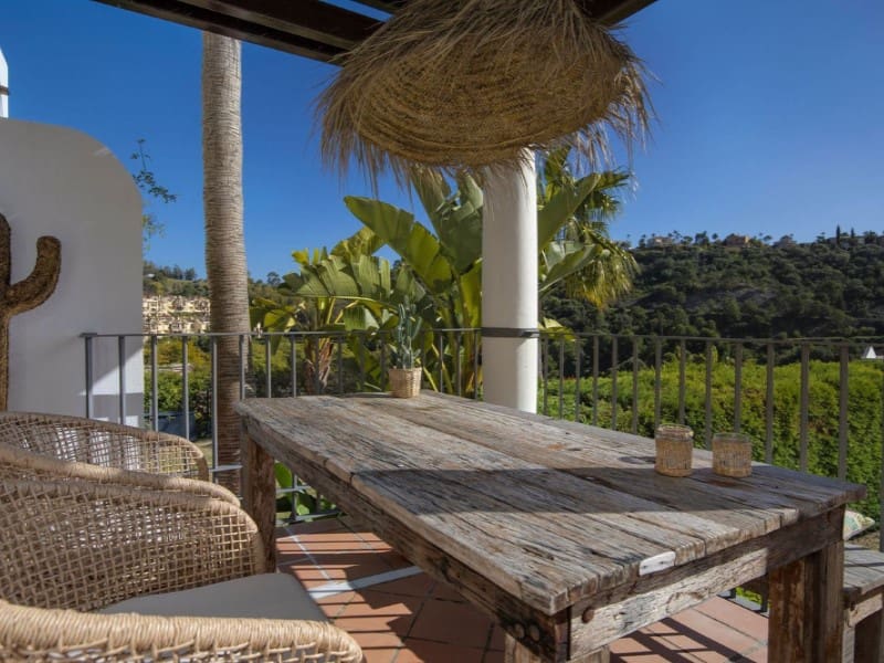 4 Zimmer Villa zu verkaufen in Benahavis mit Pool - 1.050.000 € (Ref: 9574899)