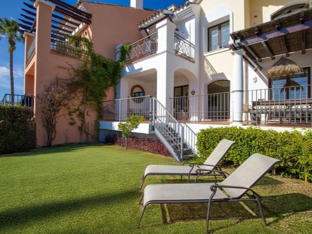 4 Zimmer Villa zu verkaufen in Los Arqueros - Puerto del Almendro, Benahavís mit Pool - 1.050.000 € (Ref: 9574899)