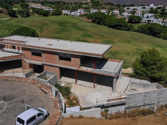 6 soverom Villa til salgs i La Cala Golf - Lagar Martell, Mijas med svømmebasseng garasje - € 1 100 000 (Ref: 9574900)