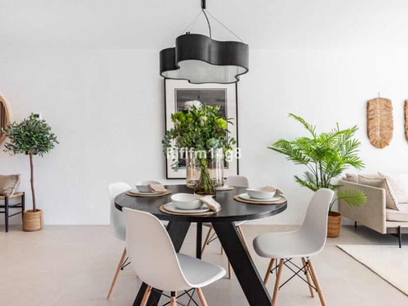 3 quarto Apartamento para venda em La Quinta com piscina - 649 000 € (Ref: 9574902)