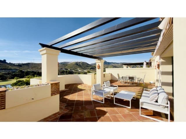 3 quarto Apartamento para venda em Los Arqueros - Puerto del Almendro, Benahavís com piscina garagem - 1 200 000 € (Ref: 9574904)