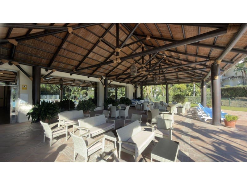 3 chambre Appartement à vendre à Benahavis avec piscine garage - 1 200 000 € (Ref: 9574904)