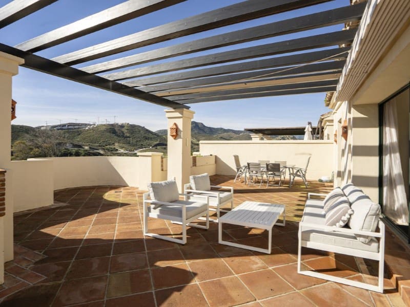 3 chambre Appartement à vendre à Benahavis avec piscine garage - 1 200 000 € (Ref: 9574904)