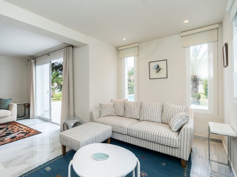 Chalet de 4 habitaciones en Marbesa en venta con piscina garaje - 2.450.000 € (Ref: 9574906)