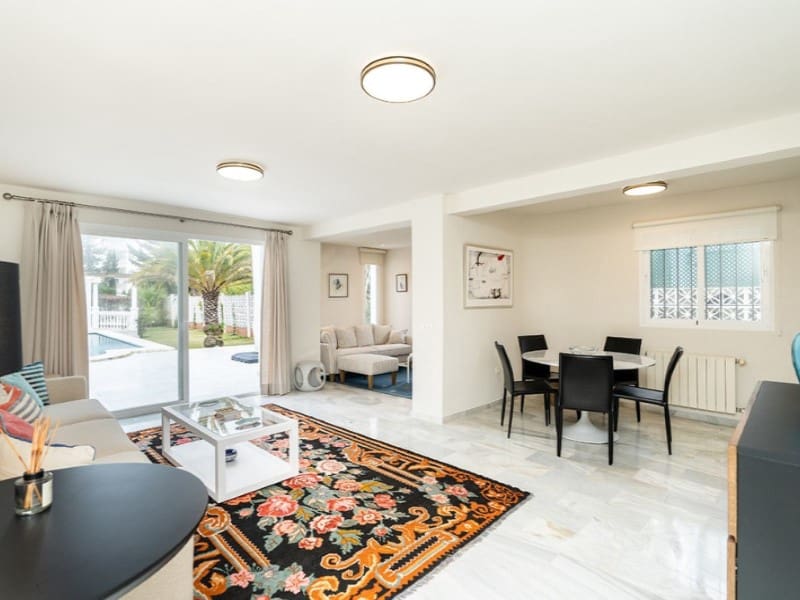 Chalet de 4 habitaciones en Marbesa en venta con piscina garaje - 2.450.000 € (Ref: 9574906)