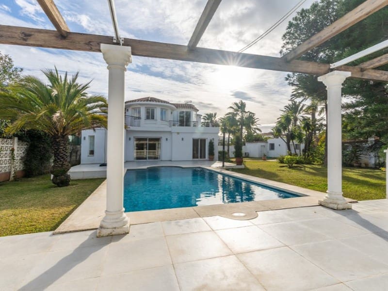 Chalet de 4 habitaciones en Marbesa en venta con piscina garaje - 2.450.000 € (Ref: 9574906)