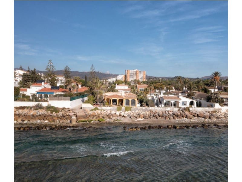 Chalet de 4 habitaciones en Marbesa en venta con piscina garaje - 2.450.000 € (Ref: 9574906)