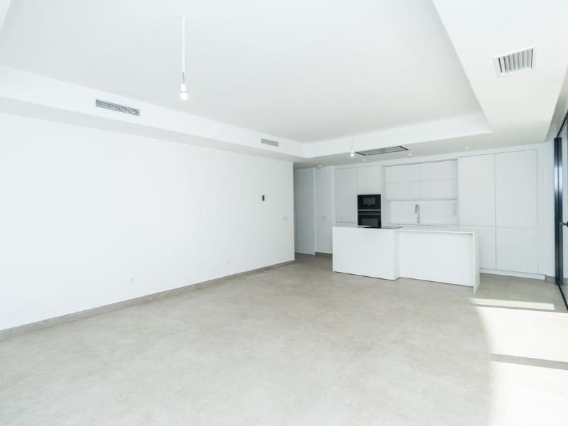 Apartamento de 2 habitaciones en New Golden Mile en venta con piscina - 549.000 € (Ref: 9574914)