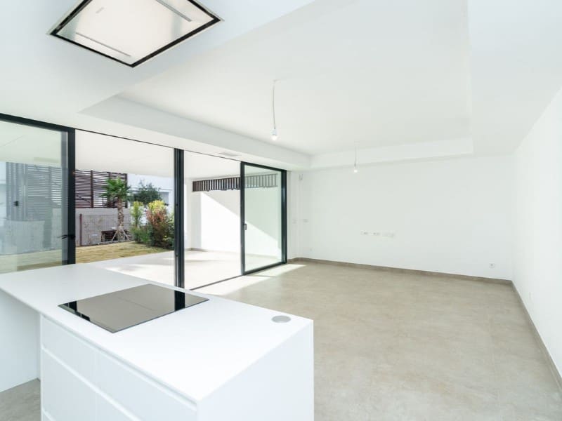 Apartamento de 2 habitaciones en New Golden Mile en venta con piscina - 549.000 € (Ref: 9574914)