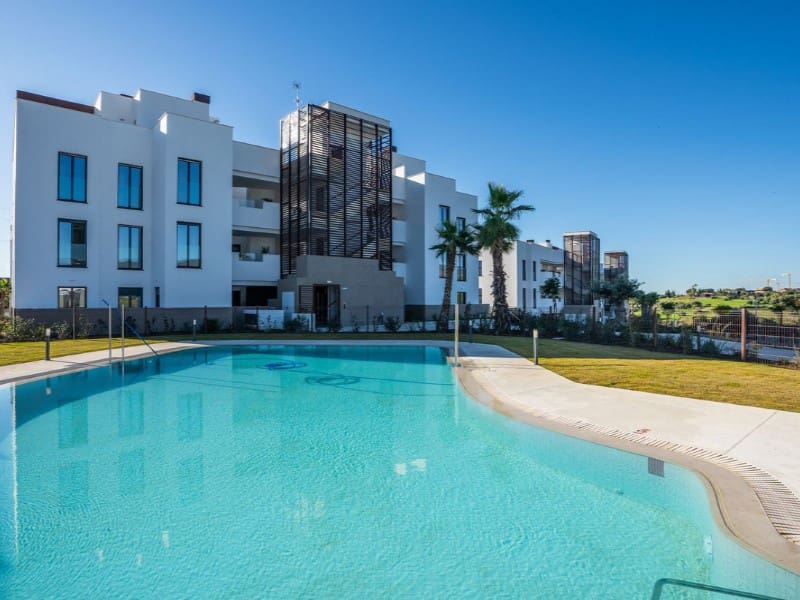 Apartamento de 2 habitaciones en New Golden Mile en venta con piscina - 549.000 € (Ref: 9574914)