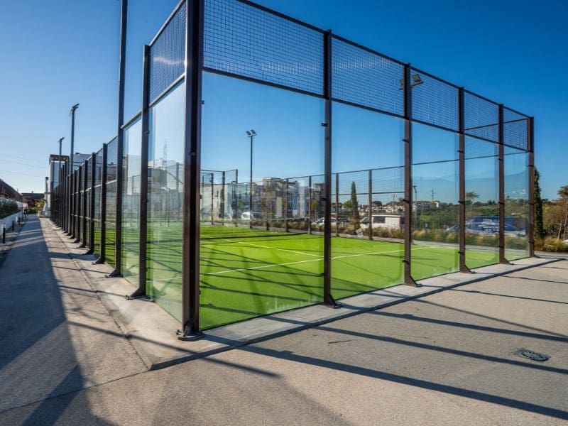 Apartamento de 2 habitaciones en New Golden Mile en venta con piscina - 549.000 € (Ref: 9574914)