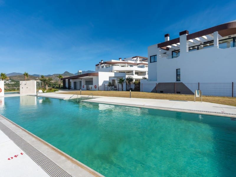 Apartamento de 2 habitaciones en New Golden Mile en venta con piscina - 549.000 € (Ref: 9574914)