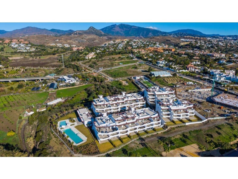 Apartamento de 2 habitaciones en New Golden Mile en venta con piscina - 549.000 € (Ref: 9574914)