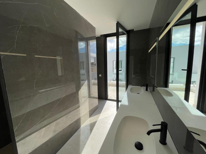 6 Zimmer Villa zu verkaufen in Atalaya-Isdabe mit Pool Garage - 1.950.000 € (Ref: 9574922)