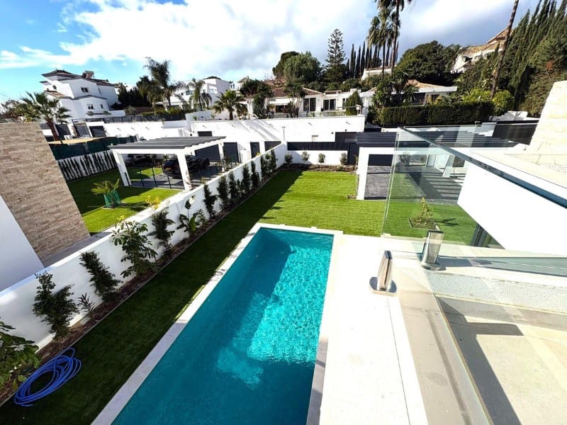 6 Zimmer Villa zu verkaufen in Atalaya-Isdabe mit Pool Garage - 1.950.000 € (Ref: 9574922)