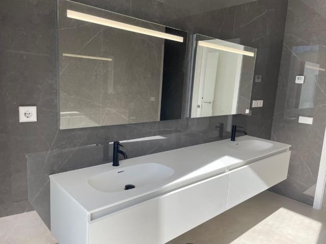 6 quarto Moradia para venda em Atalaya-Isdabe, Estepona com piscina garagem - 1 950 000 € (Ref: 9574922)