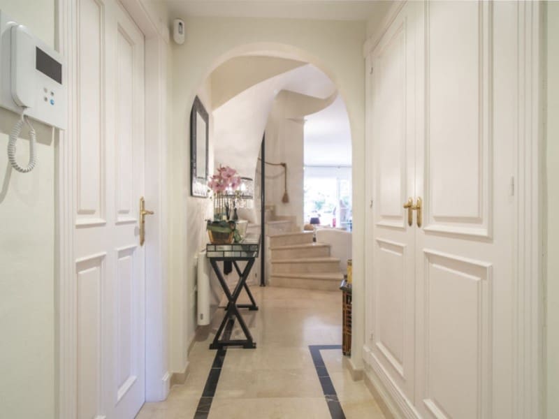 3 sovrum Lägenhet till salu i Nueva Andalucia med pool - 775 000 € (Ref: 9574923)