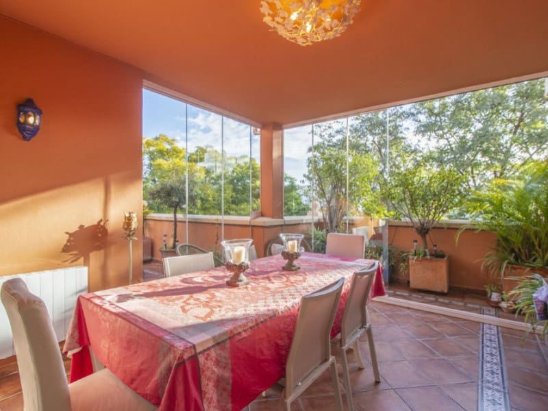 3 sovrum Lägenhet till salu i Nueva Andalucia med pool - 775 000 € (Ref: 9574923)