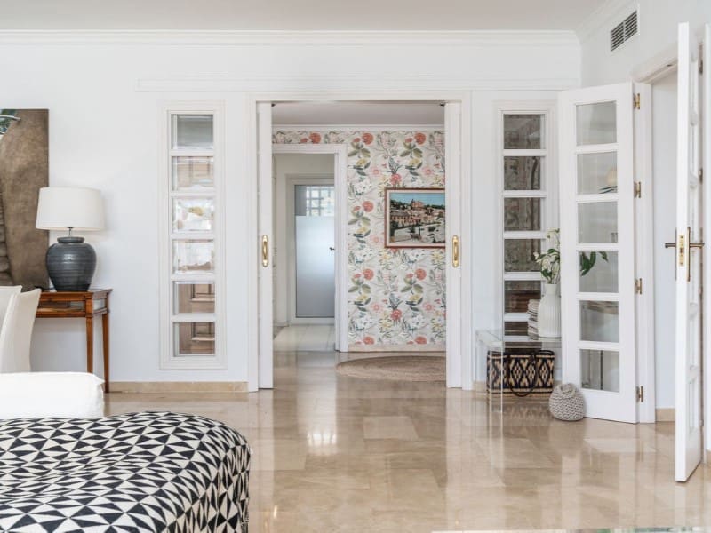 3 slaapkamer Appartement te koop in Los Monteros met zwembad garage - € 2.640.000 (Ref: 9574924)