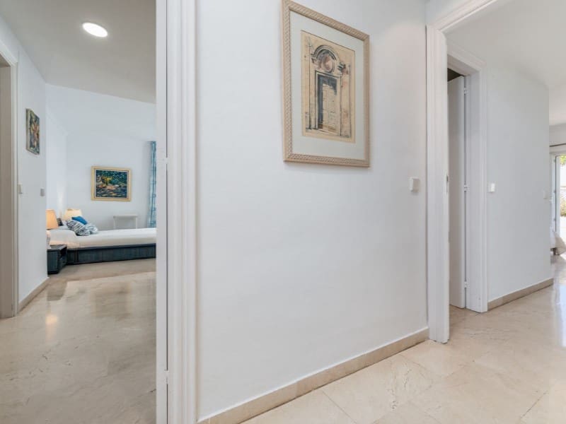 3 slaapkamer Appartement te koop in Los Monteros met zwembad garage - € 2.640.000 (Ref: 9574924)