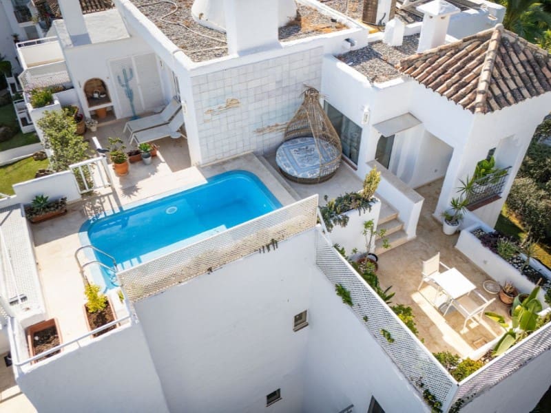 3 slaapkamer Appartement te koop in Los Monteros met zwembad garage - € 2.640.000 (Ref: 9574924)