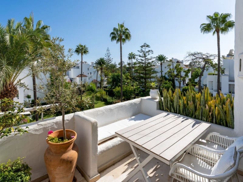 3 slaapkamer Appartement te koop in Los Monteros met zwembad garage - € 2.640.000 (Ref: 9574924)