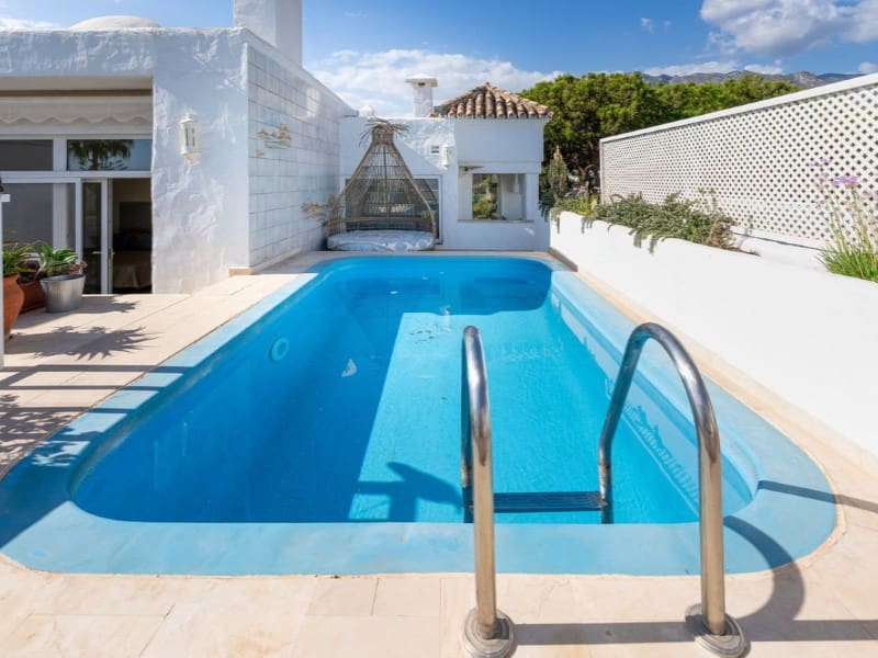 3 slaapkamer Appartement te koop in Los Monteros met zwembad garage - € 2.640.000 (Ref: 9574924)