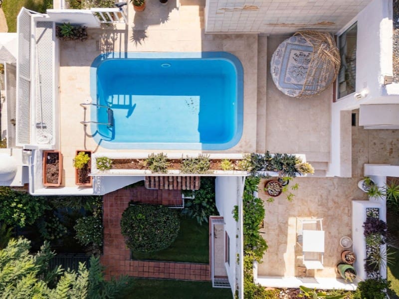 3 slaapkamer Appartement te koop in Los Monteros met zwembad garage - € 2.640.000 (Ref: 9574924)