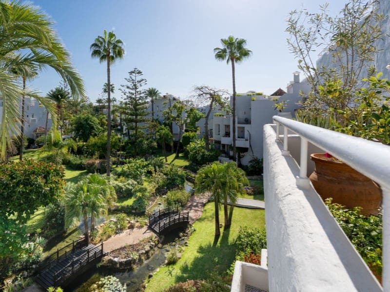 3 slaapkamer Appartement te koop in Los Monteros met zwembad garage - € 2.640.000 (Ref: 9574924)