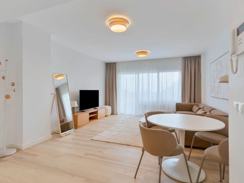 Apartamento de 3 habitaciones en Nueva Andalucia en venta con piscina - 565.000 € (Ref: 9574927)