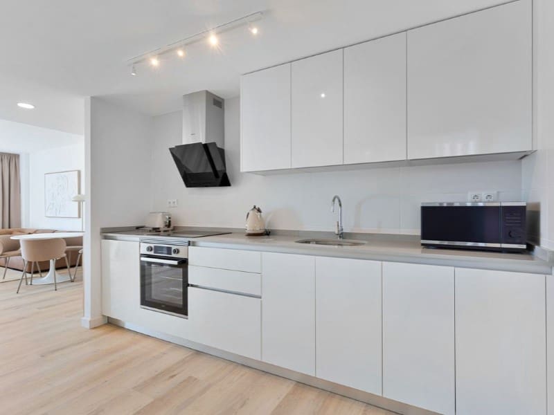 Apartamento de 3 habitaciones en Nueva Andalucia en venta con piscina - 565.000 € (Ref: 9574927)