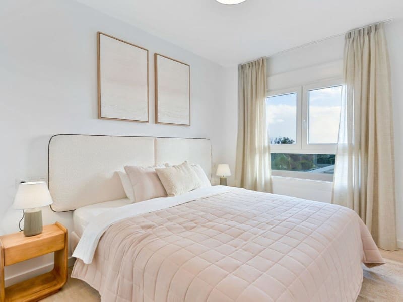 Apartamento de 3 habitaciones en Nueva Andalucia en venta con piscina - 565.000 € (Ref: 9574927)