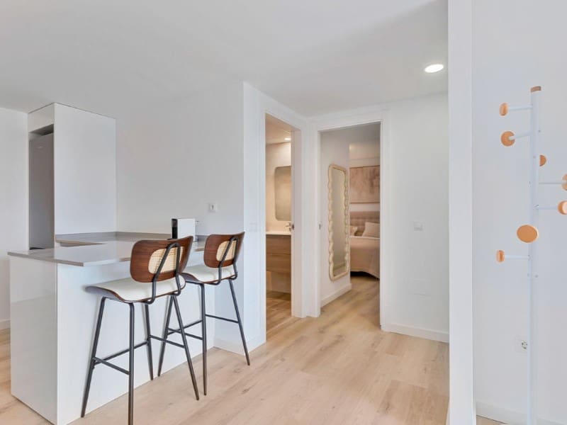 Apartamento de 3 habitaciones en Nueva Andalucia en venta con piscina - 565.000 € (Ref: 9574927)